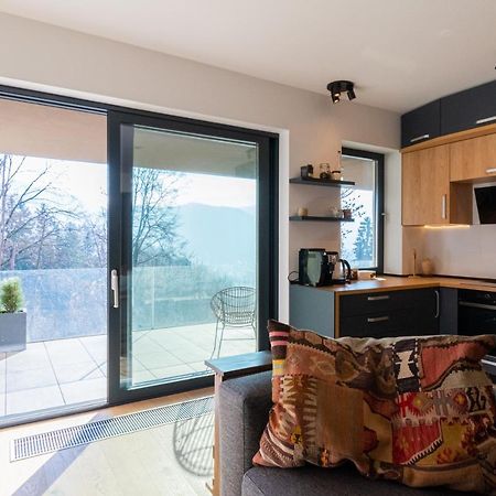 Mirador Bohemian Apt With Views Over Old Town And Tampa Mountain, Near Poiana בראשוב מראה חיצוני תמונה