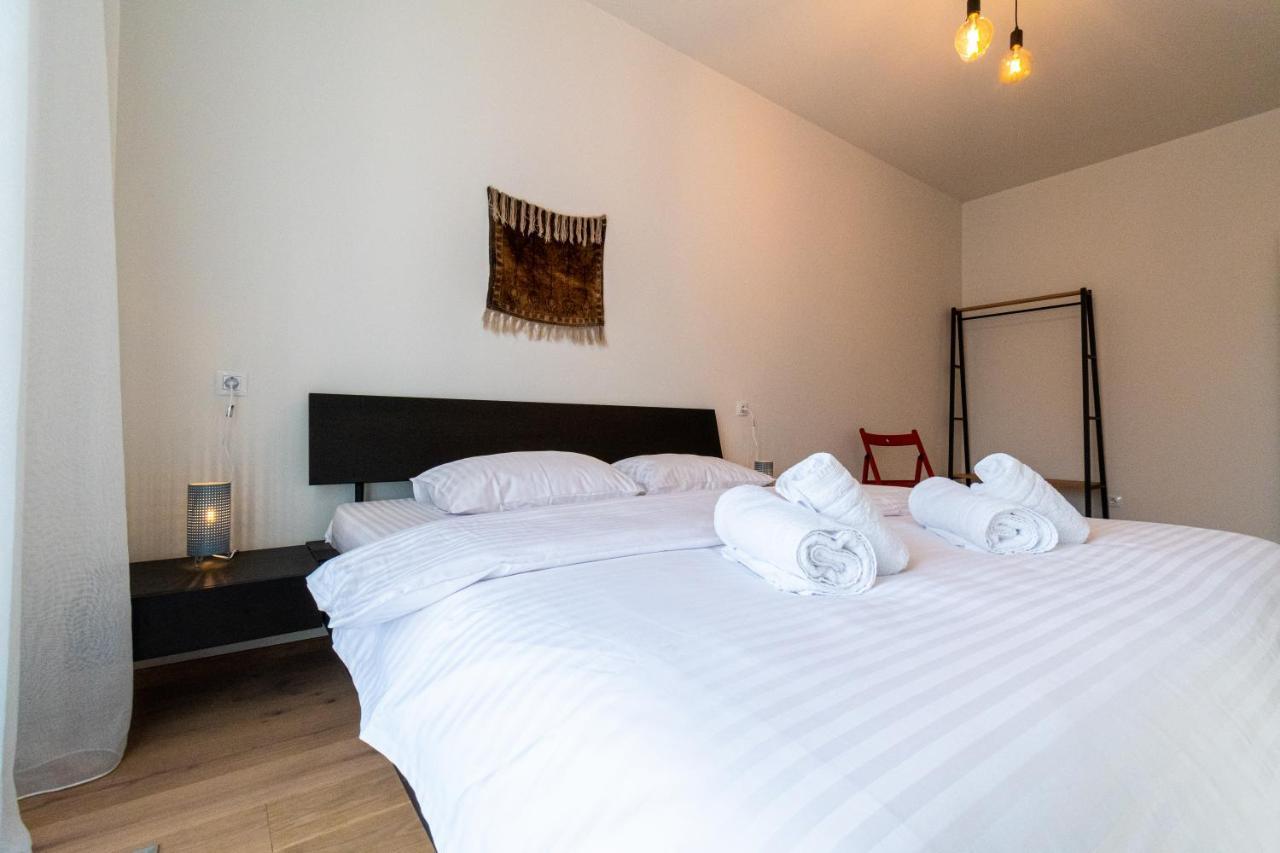 Mirador Bohemian Apt With Views Over Old Town And Tampa Mountain, Near Poiana בראשוב מראה חיצוני תמונה