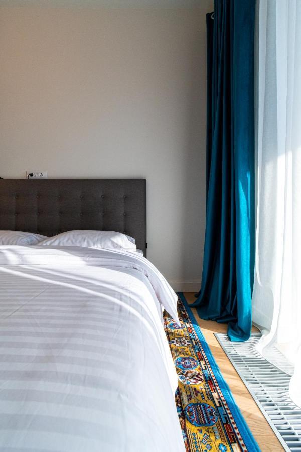 Mirador Bohemian Apt With Views Over Old Town And Tampa Mountain, Near Poiana בראשוב מראה חיצוני תמונה