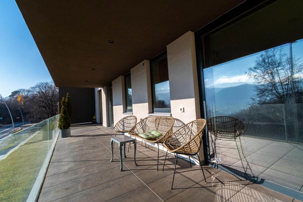 Mirador Bohemian Apt With Views Over Old Town And Tampa Mountain, Near Poiana בראשוב מראה חיצוני תמונה